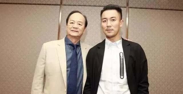 为啥谭俊彦拿个奖杯，大家这么多意见