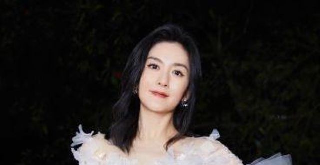 因为业务能力太强，她的“颜值”一直被低估了