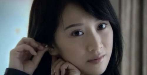 36岁李念饰演大姐徐脂虎，谁还记得12年前她演过《蜗居》的海藻？