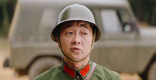 王牌部队：主持人张绍刚跨界“玩票”，为何能把小参谋演出大气场