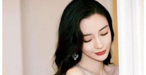 Angelababy穿雾霾紫纱裙优雅迷人，网友却觉得心疼