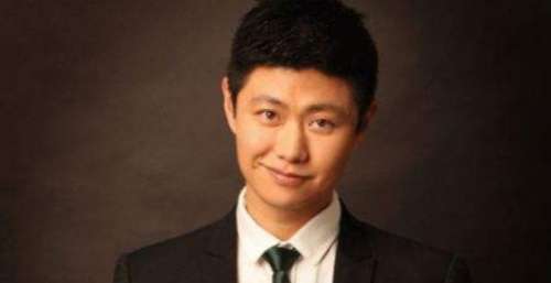 一部戏用了八个替身，为等他剧组停工了半年，却从没人说他耍大牌