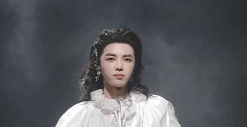 单纯、天才、乐坛骗子，这么多标签在身，你真的了解华晨宇吗？