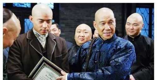 史上最舍得花钱导演，为张脸花费百万，四千万建中环城却只用一次