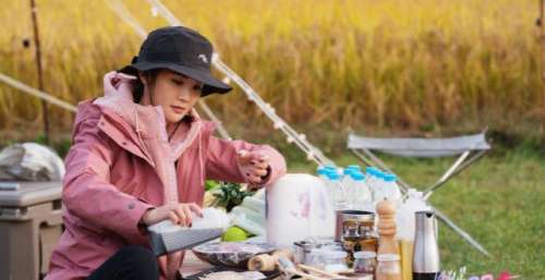 因为是朋友呀：为什么说蔡卓妍是团队的主心骨？有三个细节很关键