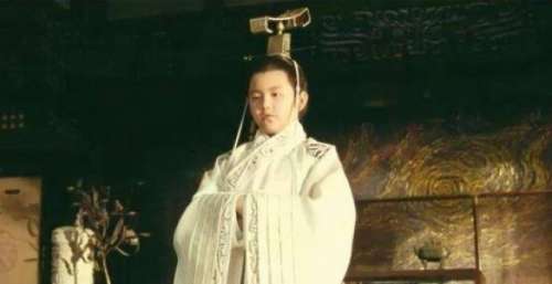 陈凯歌儿子自退美国国籍加入中国国籍，网友感动大呼其爱国