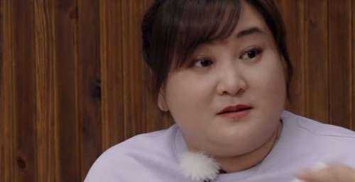贾玲、马天宇在节目中提到母亲，杨洋瞬间眼眶泛泪