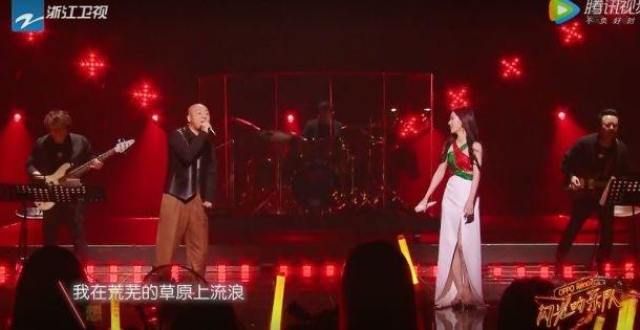 宝藏节目《闪光的乐队》，《萱草花》全场最佳，打散重组更有看头