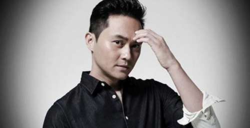 张智霖：无缘视帝，公开质疑TVB，《家族荣耀》演双面人获赞