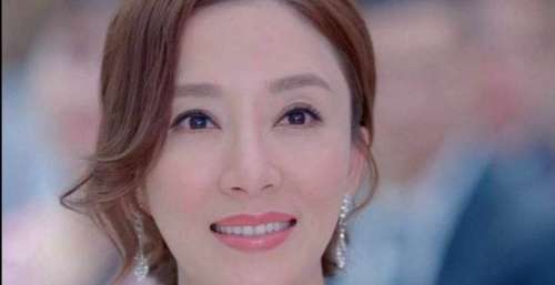 TVB前当家花旦再陷整容疑云！新剧鼻梁太透光，网友猜是某种填充物