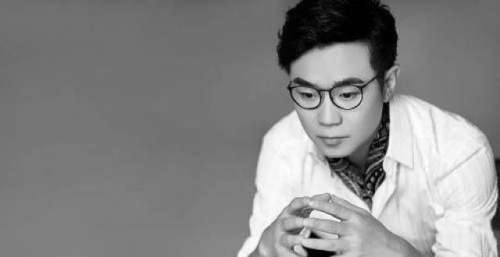 同为主播出身，大鹏早已是十亿票房大导演，姜涛为何成了过气网红