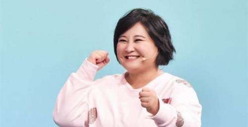 贾玲坦言自己不会继续做导演，并请求观众对她宽容一点