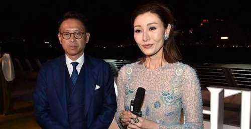 李嘉欣近照来了，48岁依旧美艳动人，真实状态一目了然