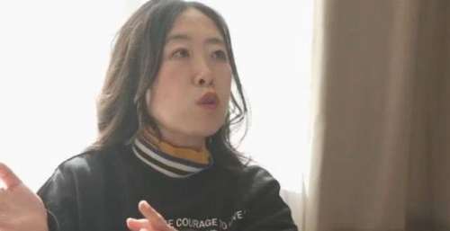 为了追刘德华家破人亡，守身如玉44年的杨丽娟，现在怎么样了？