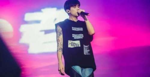 去年上音乐节最多的rapper是法老
