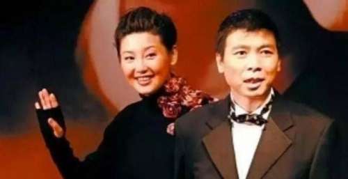其貌不扬，花边新闻不断，冯小刚凭六个字就追到了娱圈才女徐帆？