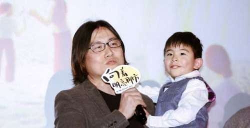 《向着明亮那方》首映 大咖齐聚回归童年好评如潮