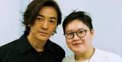 和李靓蕾亲密合影的“男子”引热议，此人到底是谁？真实身份曝光