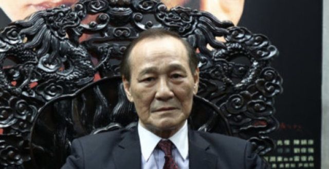 78岁陈惠敏患癌后恢复理想，与82岁吴耀汉叙旧喝酒，喝到满脸泛红
