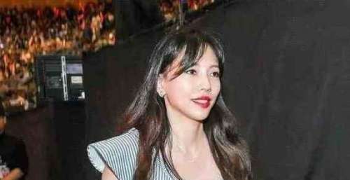李靓蕾怎么就突然怂了？By2公开叫板，李靓蕾一改常态，一声不吭