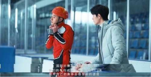 肖战贺岁片立意感人，作为倾听者致敬平凡英雄，讲述《后背》的故事