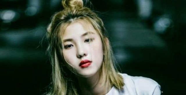 《变形记》16岁巨婴，每天花销过万，吃饭靠人喂，如今成功逆袭