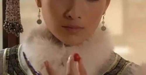 她这么努力，还是成不了顶流啊