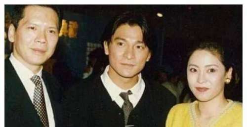 一组与著名女士的照片来看刘德华走红40年有多不易