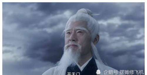 老怪物赵宣素的一指，将徐凤年下诅咒，引出第二季的主要内容