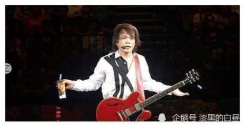 伍佰：开演唱会最轻松的歌手之一，观众买票去替他唱歌