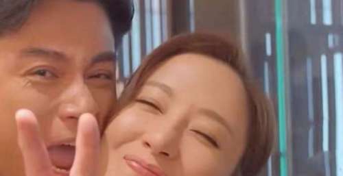 杨怡戏外放飞自我？亲吻男演员搭档贴面合照，真老公在旁尴尬不已