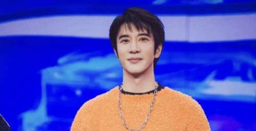 王力宏道歉系缓兵之计，牺牲女方恢复名誉，网友猜测By2和徐若瑄抱团公关
