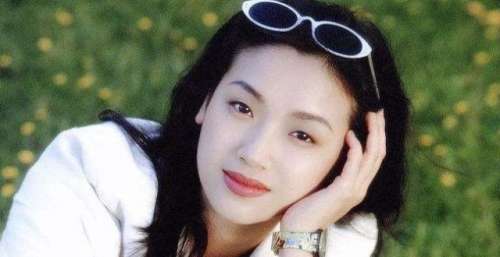 吴倩莲：拒绝刘德华求婚，与男友相恋12年分手退圈，现在如何？