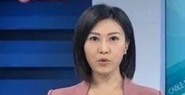 前TVB首席主播离巢一个月转友台工作，做匀三家电视台
