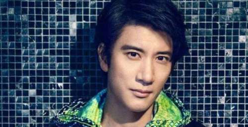 王力宏花5万买粉，还给父亲写的诗买赞，遭女星讽刺：现代孝子