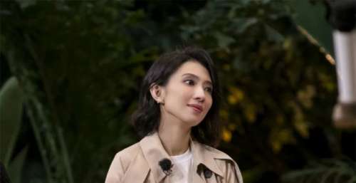 太会玩！本期《时光音乐会》表演形式大不同，KTV点歌唱出人生故事