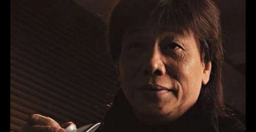 港圈黄金配角齐聚内地，73岁梁小龙金发戴墨镜，黄一飞老年斑明显