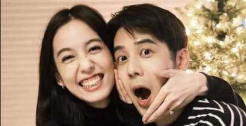 胡宇威陈庭妮宣布订婚，戴钻戒晒甜蜜合影，两人曾多次传恋爱绯闻