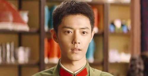 黄景瑜为数不多的热搜，还是评价肖战演技上热搜：有被骂的嫌疑