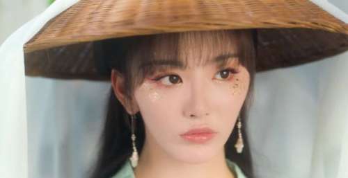 《潇洒佳人淡淡妆》开播！孔雪儿颜值状态不佳，晏紫东古装不输邓为