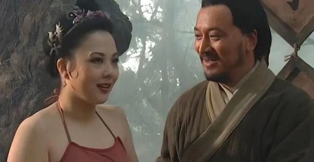 “孙二娘”梁丽：被丈夫告上法院，离婚时家产仅剩一个冰箱