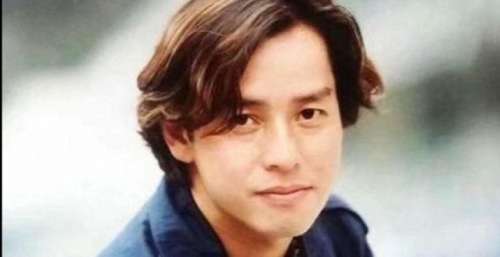 宝刀未老！谭咏麟新歌《莫名的泪》上线，勾起许多往事回忆