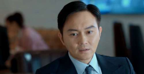好家伙！集齐“港剧顶配”卡司阵容的大剧，却还在玩封建裹脚布