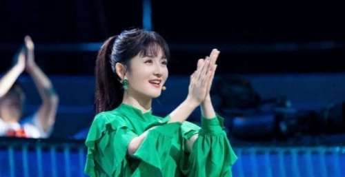 谢娜新综艺，联合小品界巨头快乐家族变东北5姐弟，芒果台这下后悔来不及了