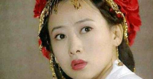 风月女神翁虹：富豪老公怀疑她不忠，离异后嫁普通人被当成宝