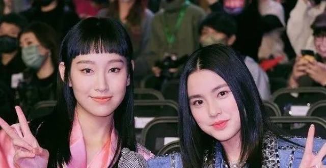 “新人王”姊妹花发文！炎明熹称不可思议！姚焯菲难忘去年转变