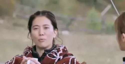 化个妆就能美上热搜的女人，不愧叫靓靓，袁咏仪才是真的素颜女神