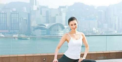 51岁李嘉欣抢救细节曝光，心肺肝功能险些停顿，多亏身体底子好？