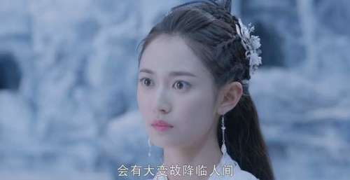 大无语！《镜双城》首播，三大经典场面被改，强加一堆感情戏