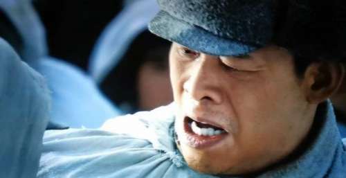 还未上映《水门桥》就拿下2个第一，张艺谋《狙击手》热度没干过动画片